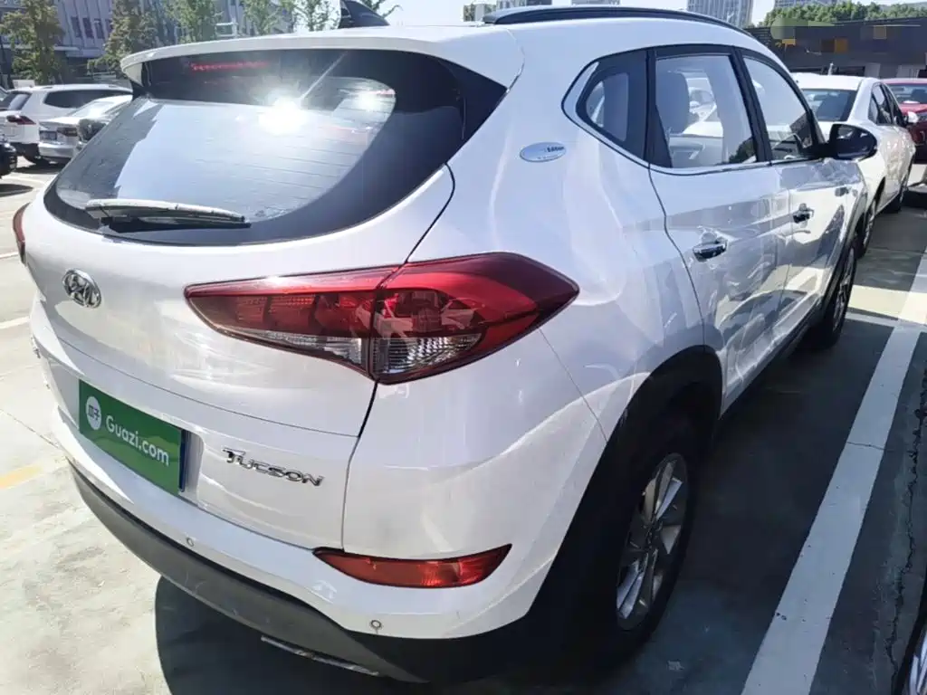 Hyundai Tucson — фото 7