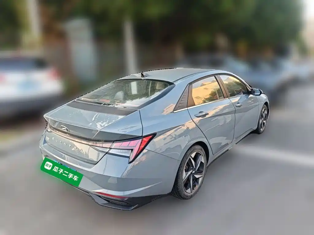Hyundai Elantra — фото 4