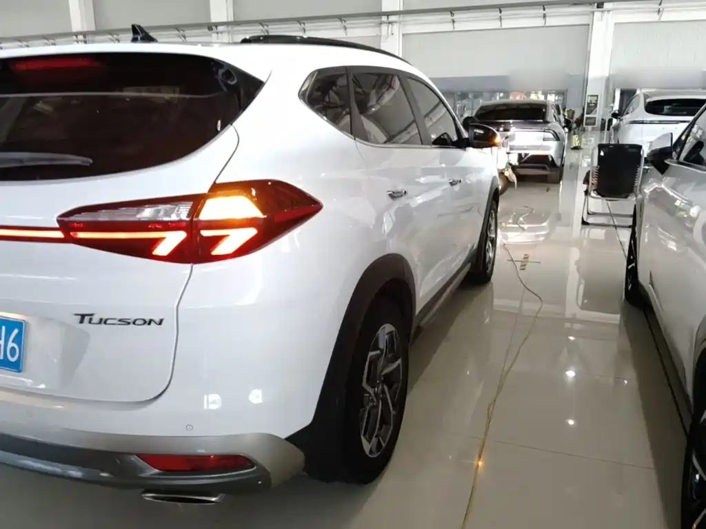 Hyundai Tucson — фото 8