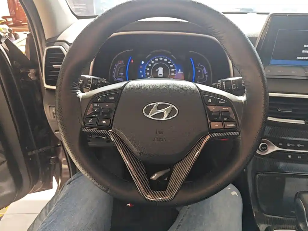 Hyundai Tucson — фото 11