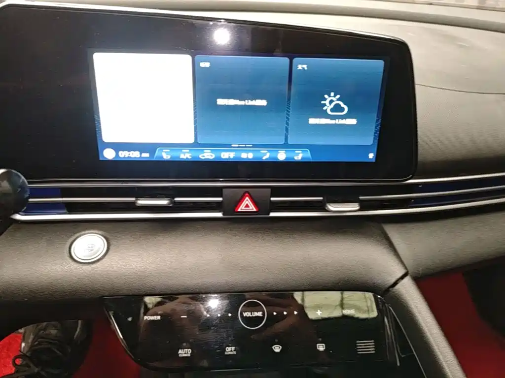 Hyundai Elantra — фото 13