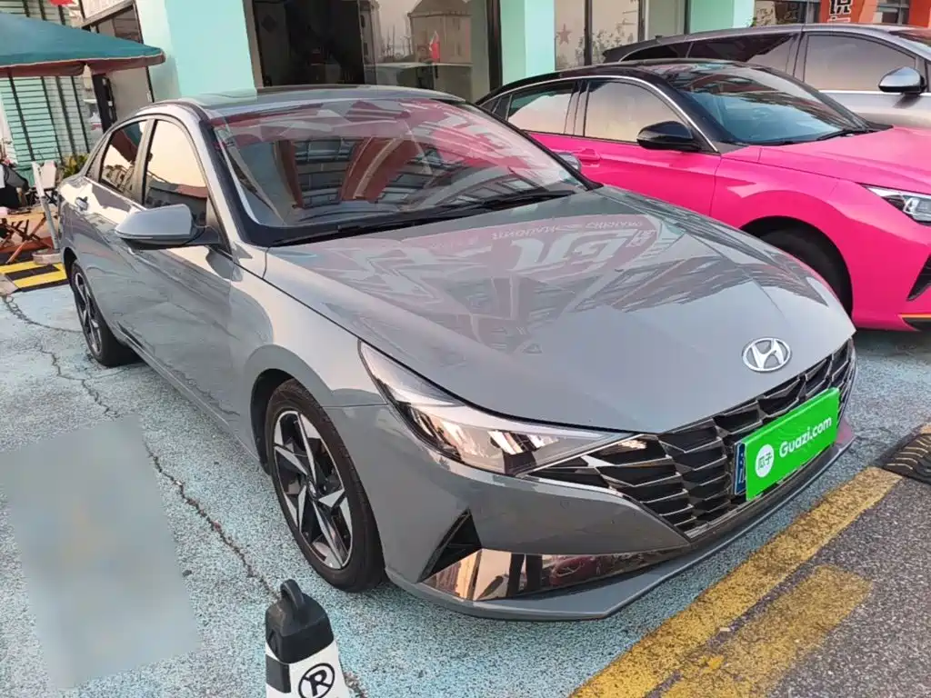 Hyundai Elantra — фото 4