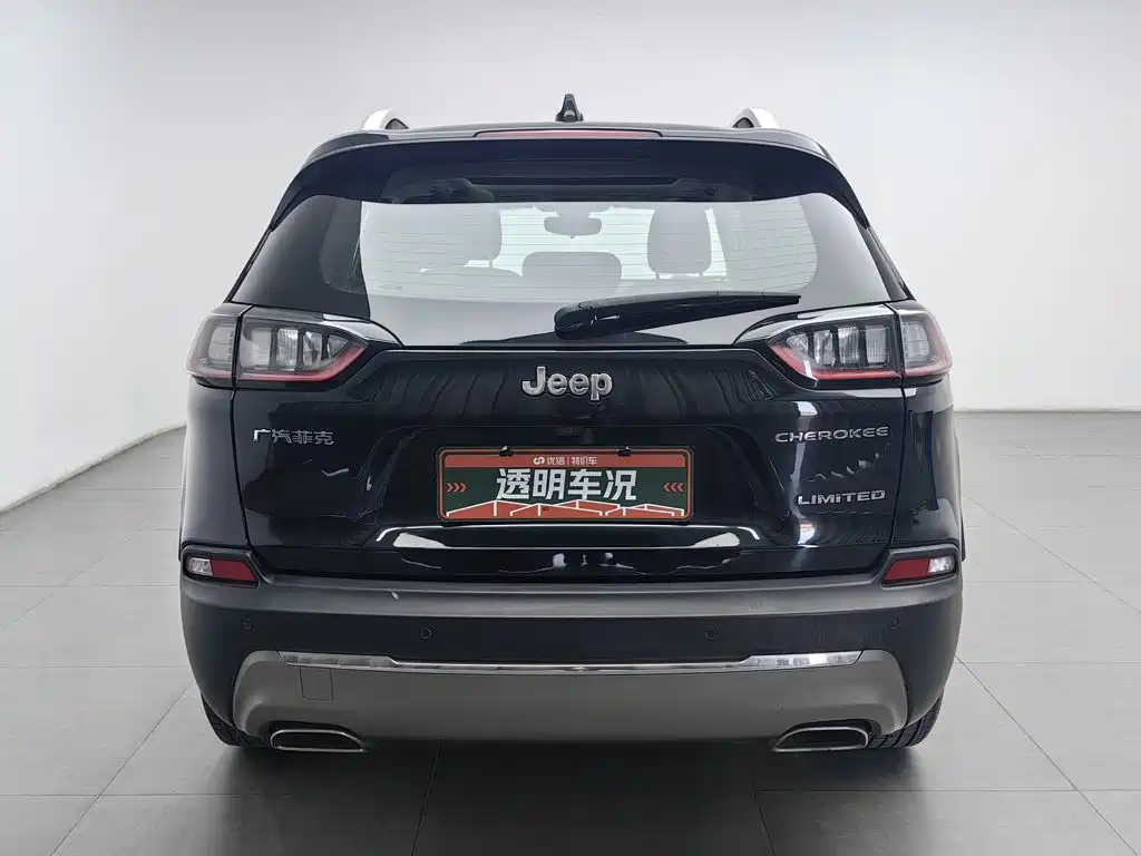Jeep Cherokee — фото 4
