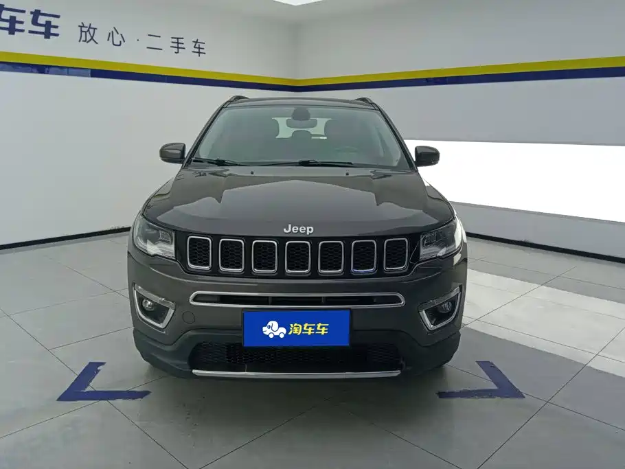 Jeep Compass — фото 2