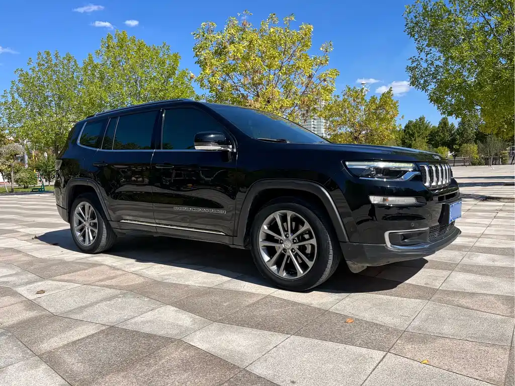 Jeep Grand Commander — фото 3