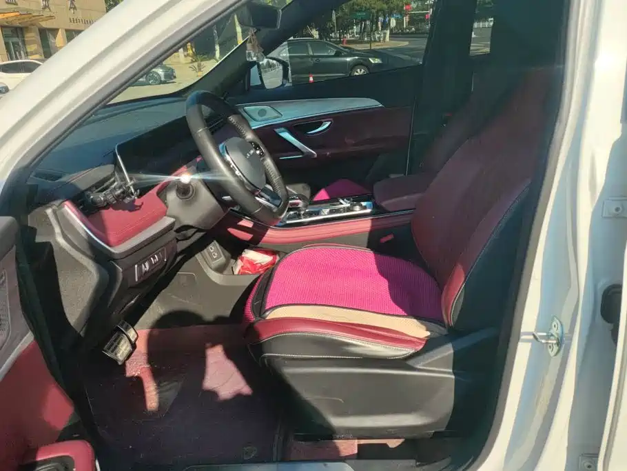 Jetour X70 PLUS — фото 9