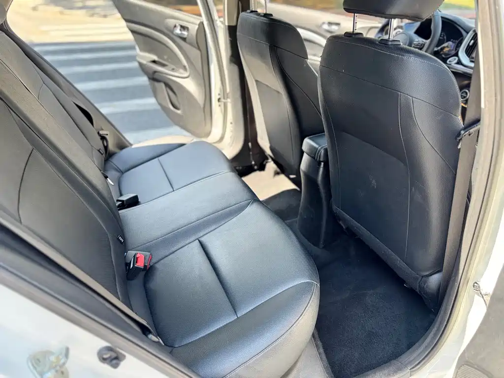 Kia KX1 — фото 11