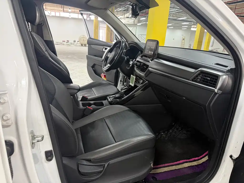 Kia Sportage — фото 9