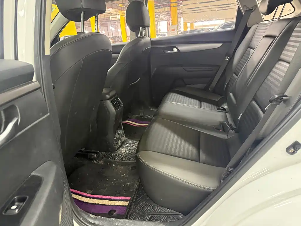 Kia Sportage — фото 10