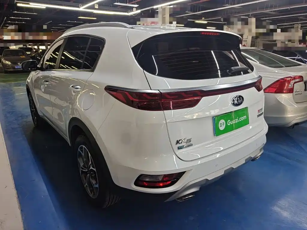 Kia KX5 — фото 5