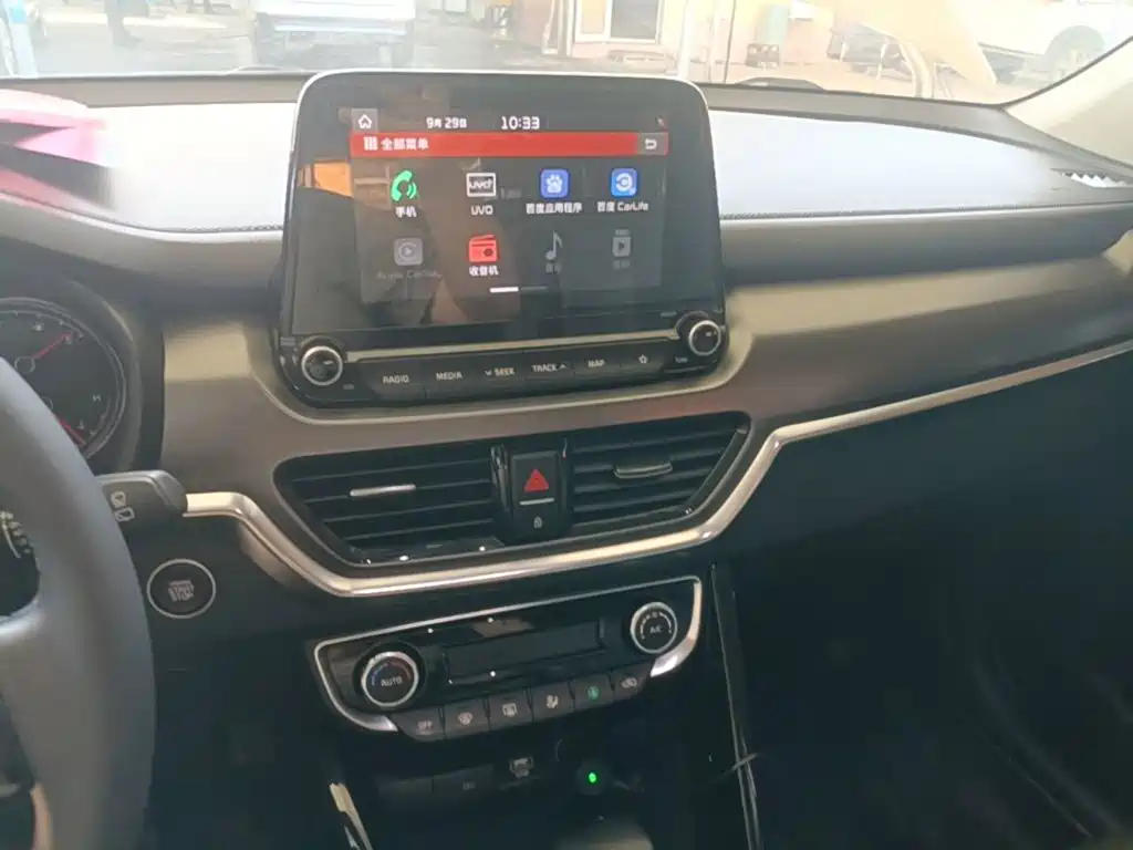 Kia Sportage — фото 13