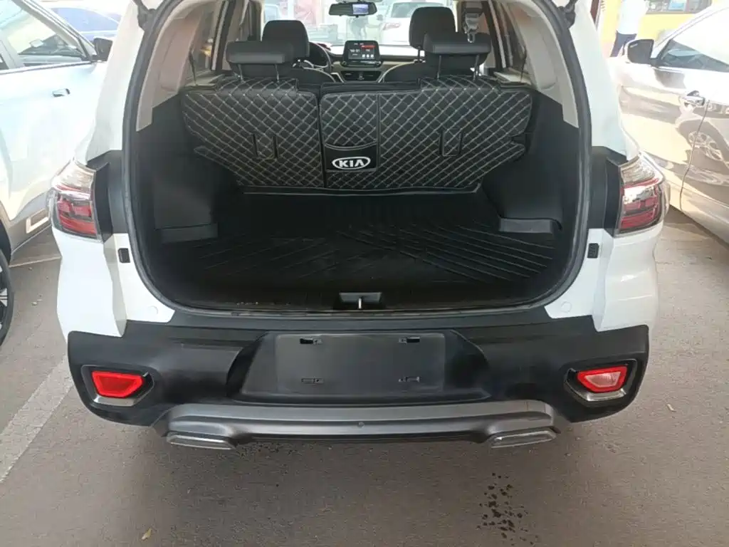 Kia Sportage — фото 19