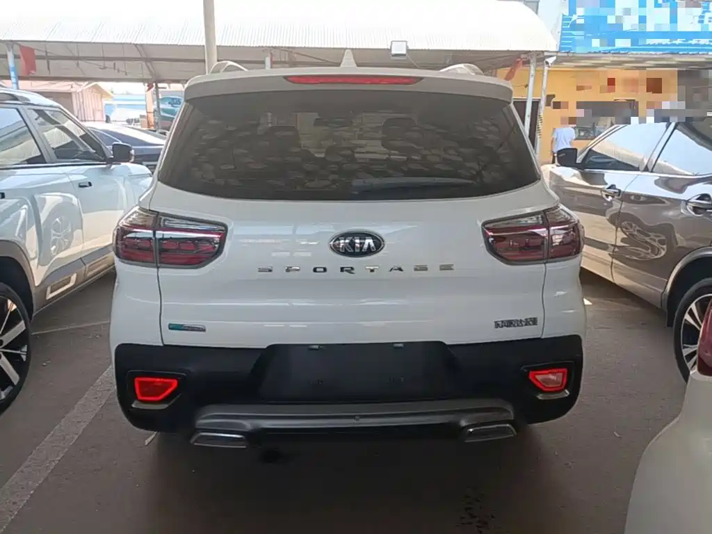Kia Sportage — фото 6