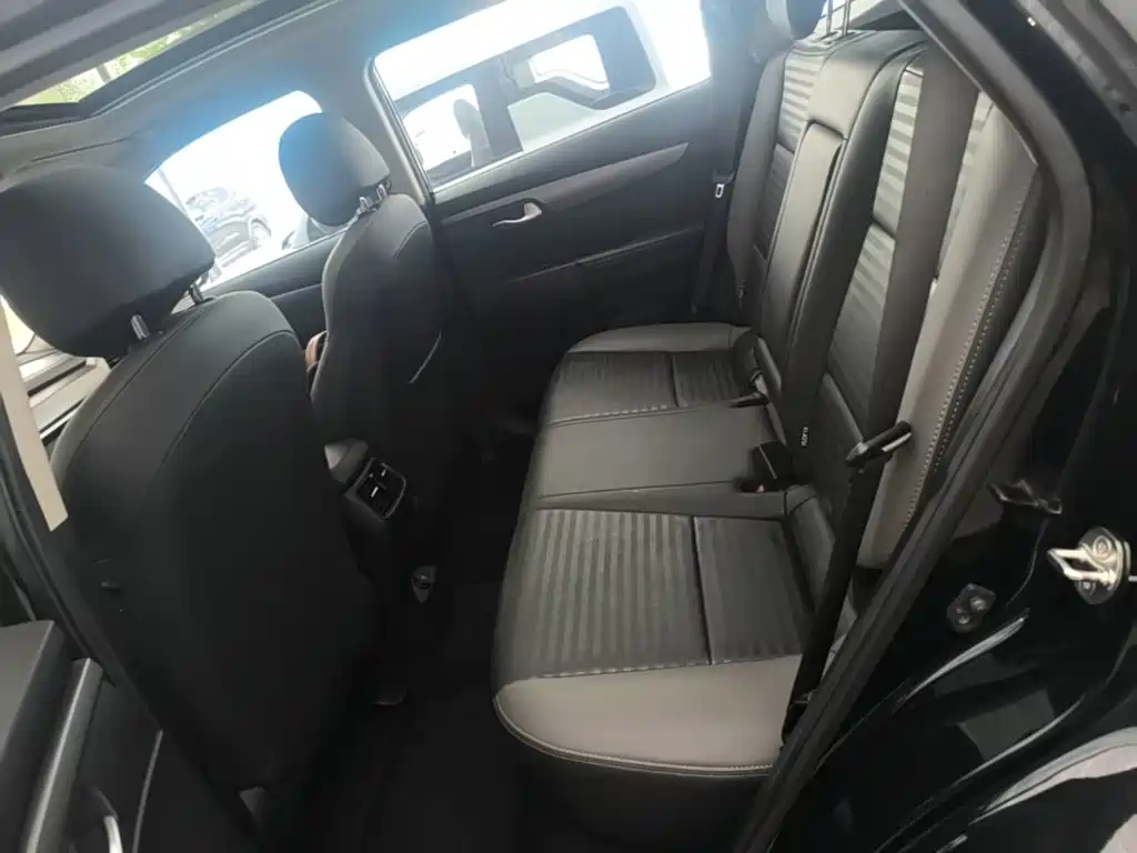 Kia Sportage — фото 17