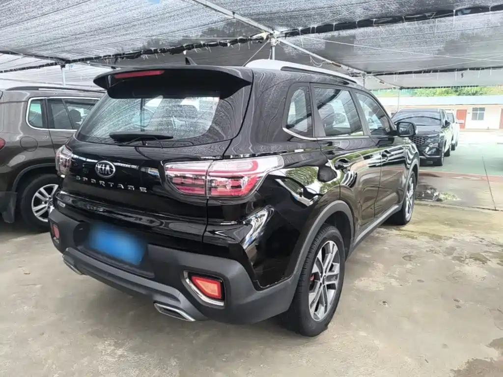 Kia Sportage — фото 7