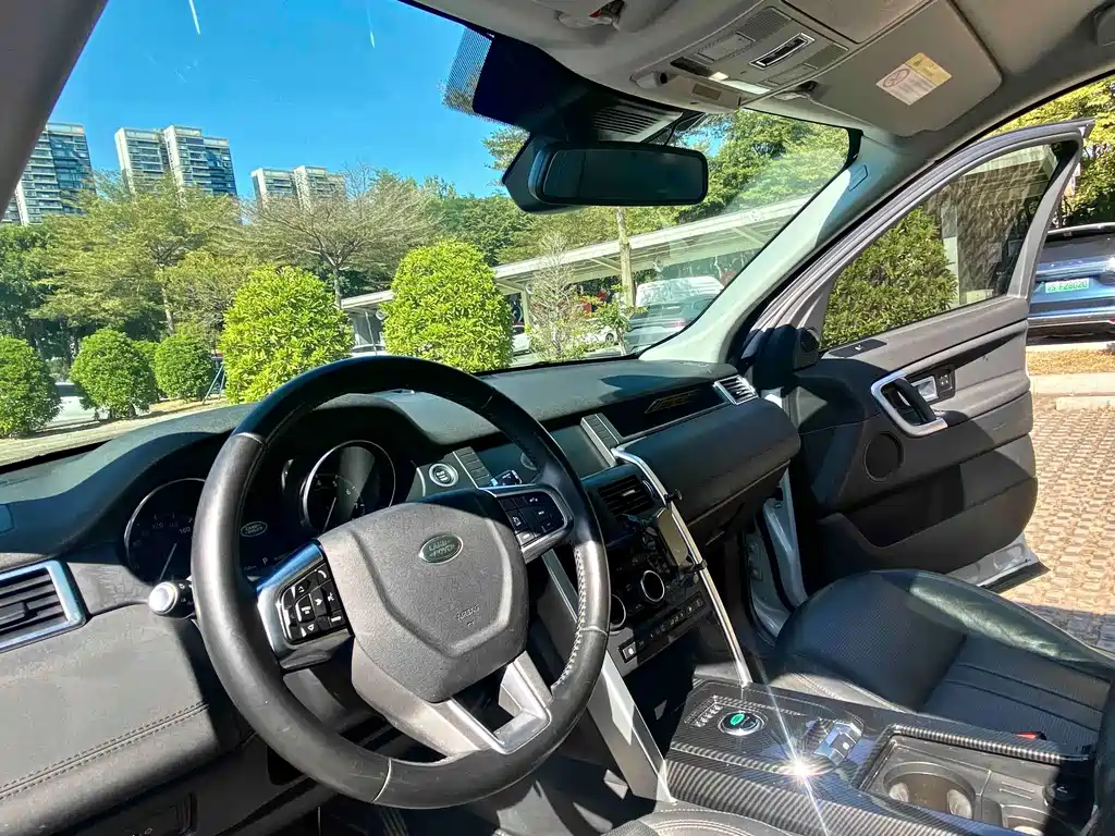 Land Rover Discovery Sport — фото 10