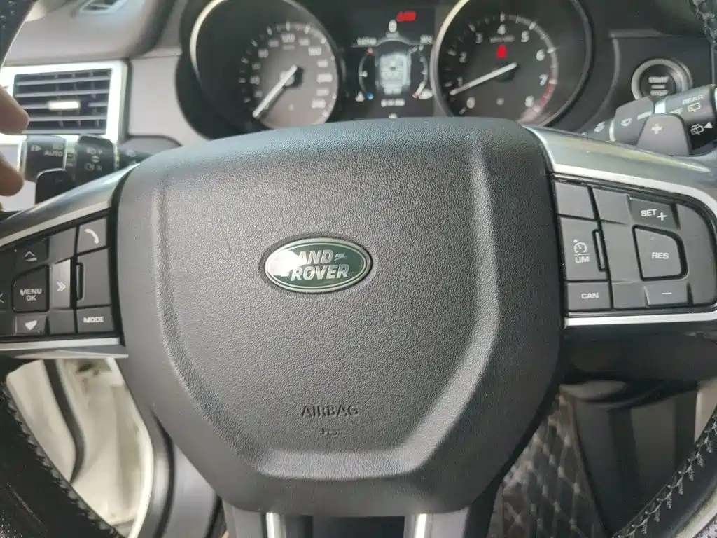 Land Rover Discovery Sport — фото 9