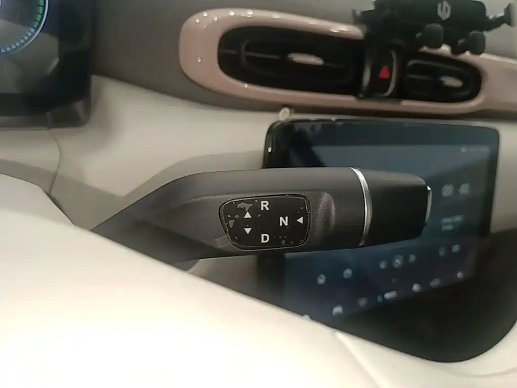 Leapmotor Leapmotor T03 — фото 14