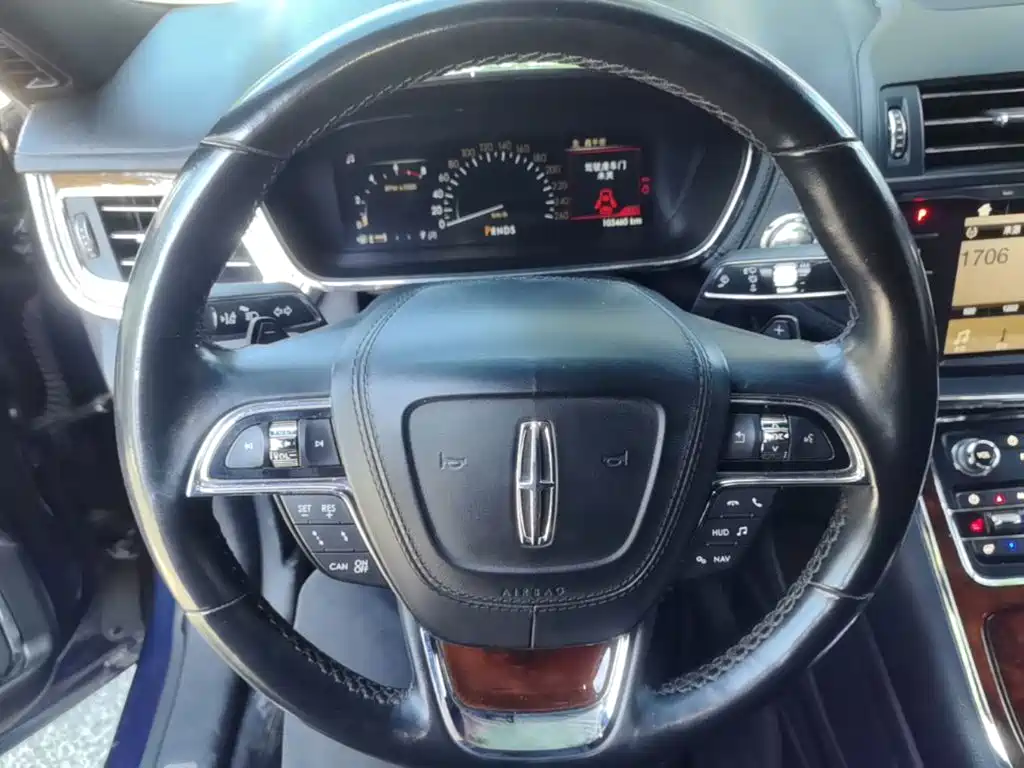 Lincoln Continental — фото 11