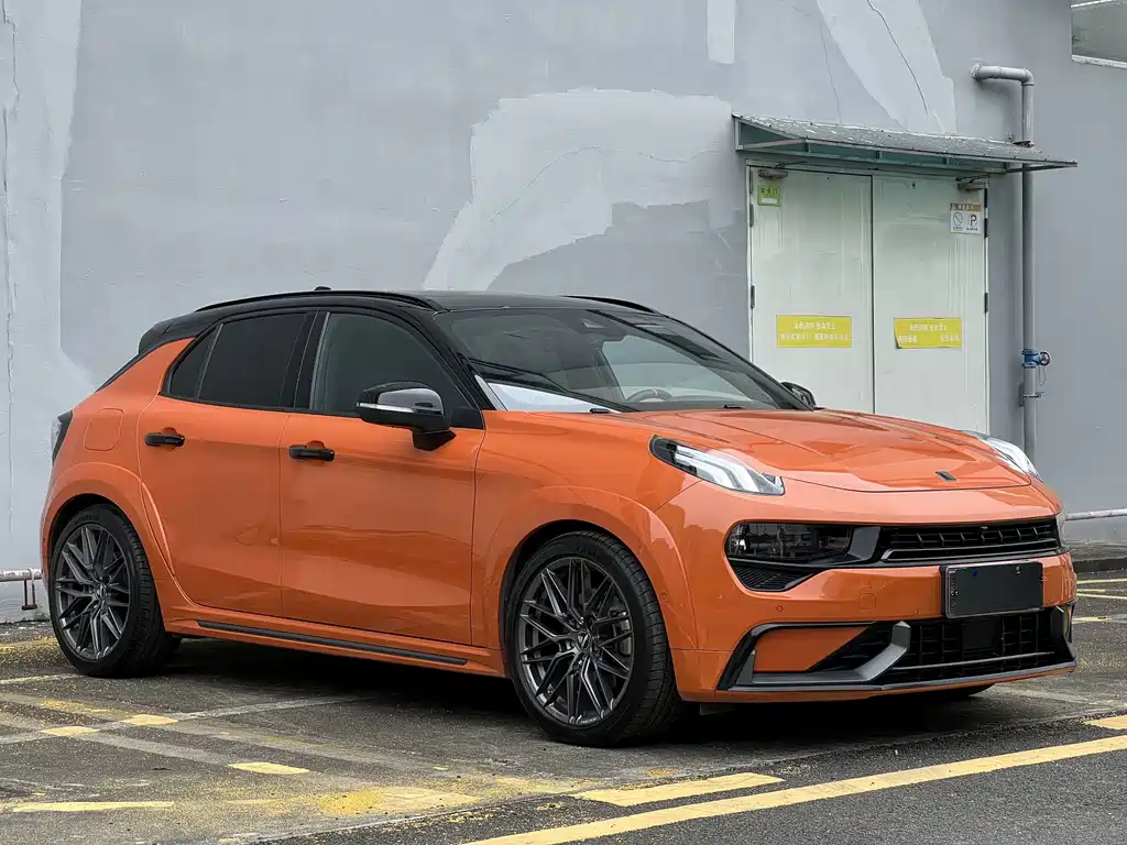 Lynk & Co 02 Hatchback — фото 3