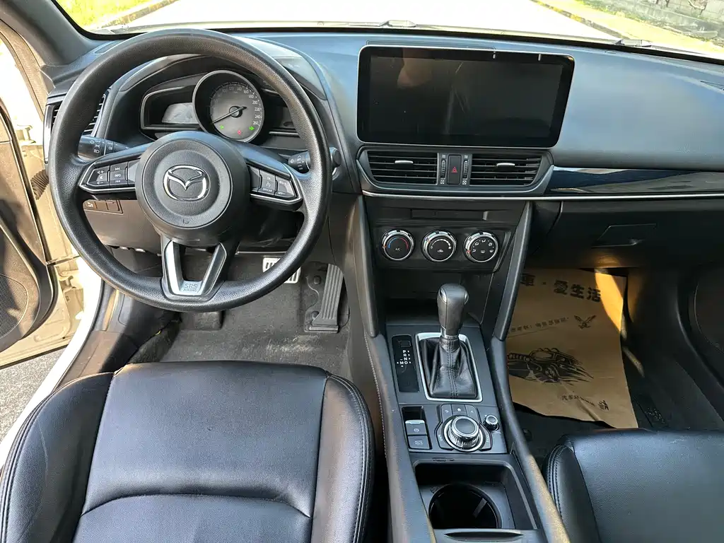 Mazda CX-4 — фото 9