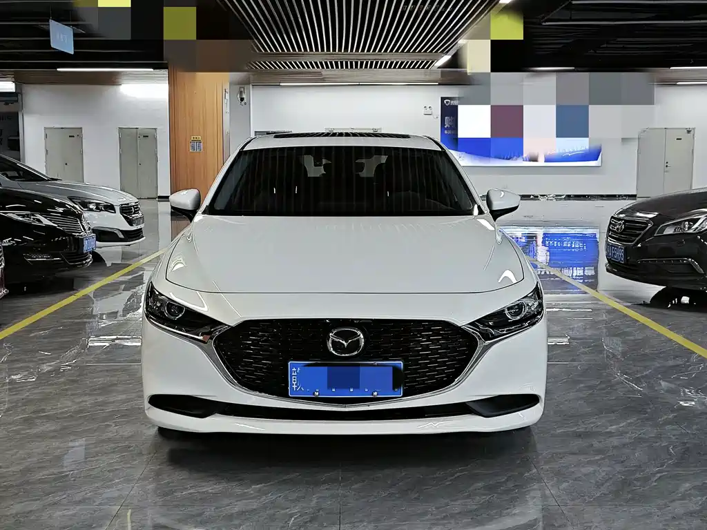 Mazda 3 Axela — фото 2