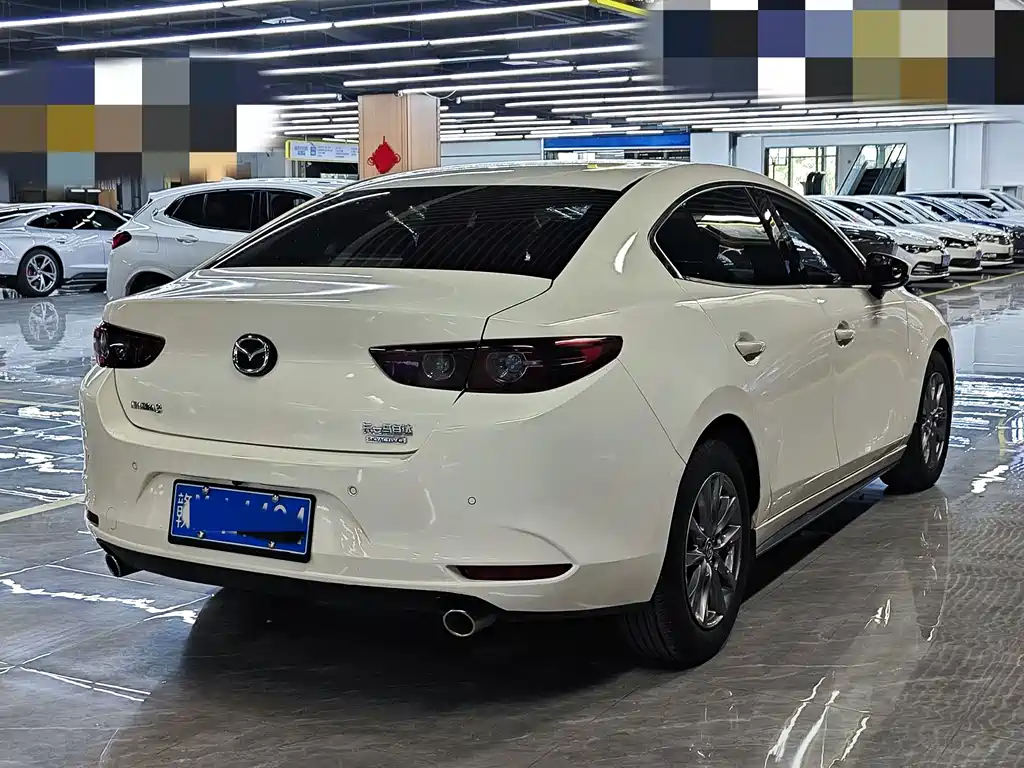 Mazda 3 Axela — фото 6