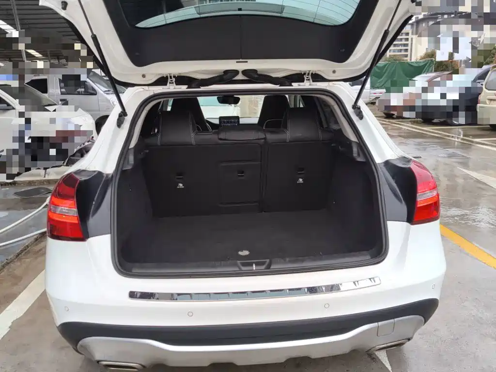 Mercedes-Benz GLA — фото 15