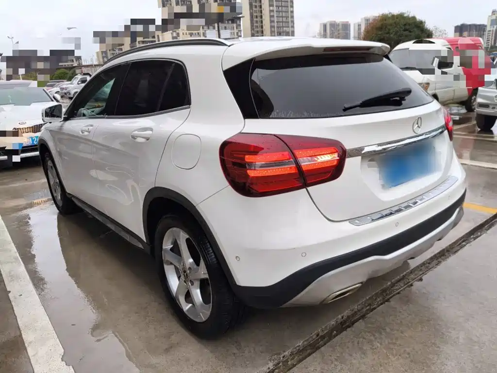 Mercedes-Benz GLA — фото 23