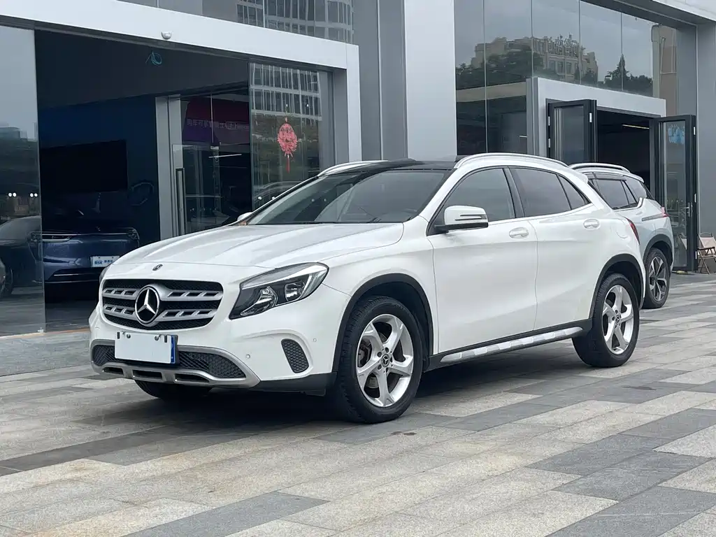 Mercedes-Benz GLA — фото 17