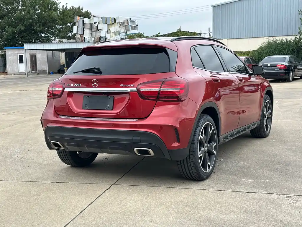 Mercedes-Benz GLA — фото 9