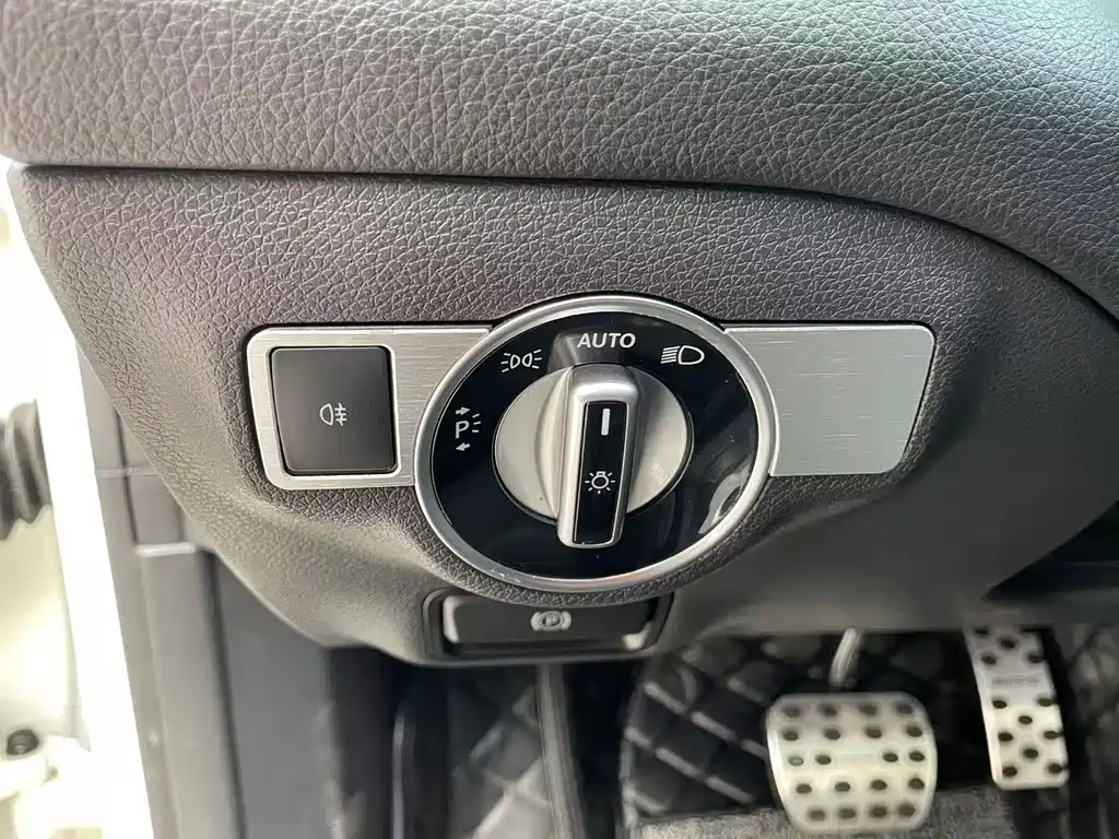 Mercedes-Benz CLA (Import) — фото 14