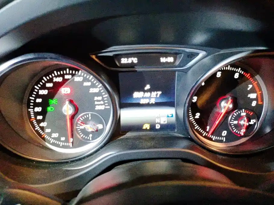 Mercedes-Benz CLA (Import) — фото 14