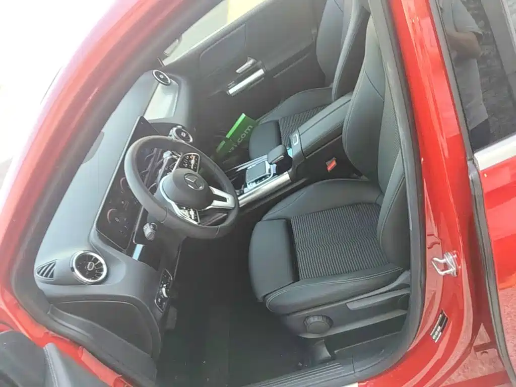 Mercedes-Benz B-Class — фото 15