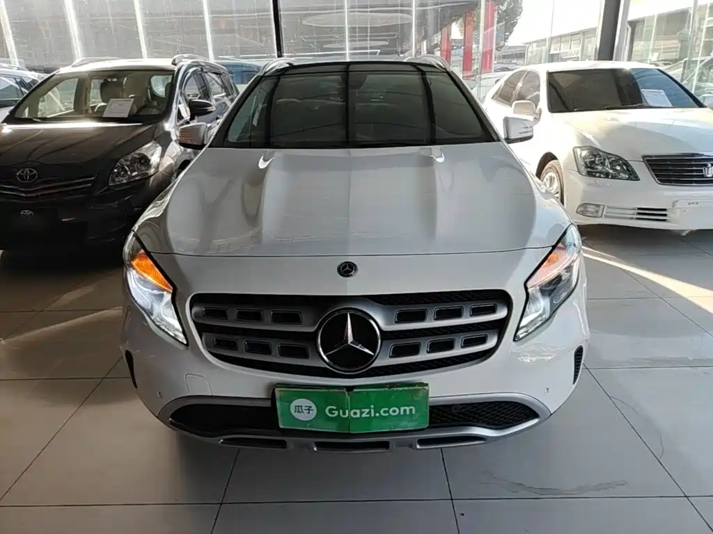 Mercedes-Benz GLA — фото 3
