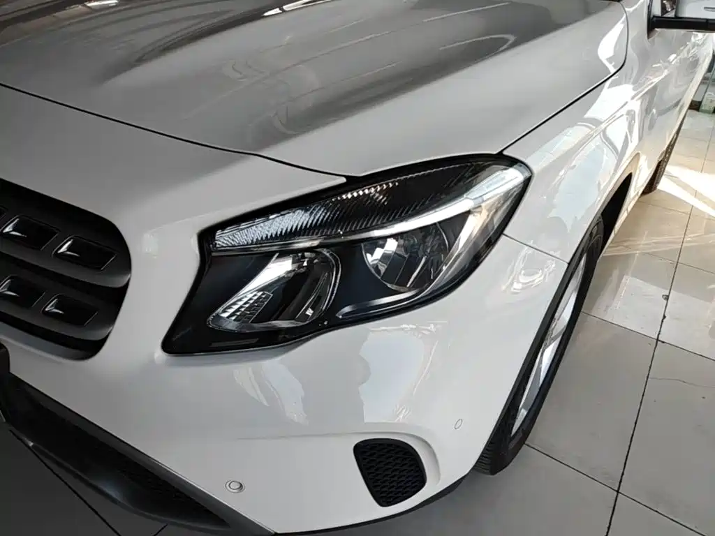 Mercedes-Benz GLA — фото 24