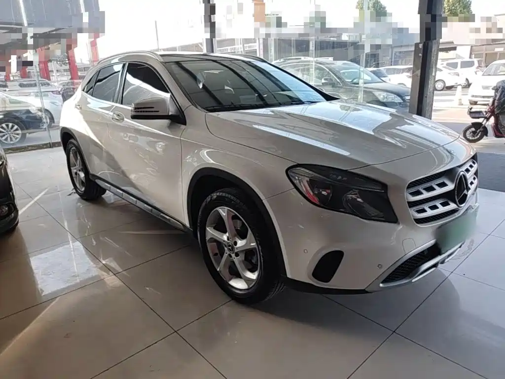 Mercedes-Benz GLA — фото 4