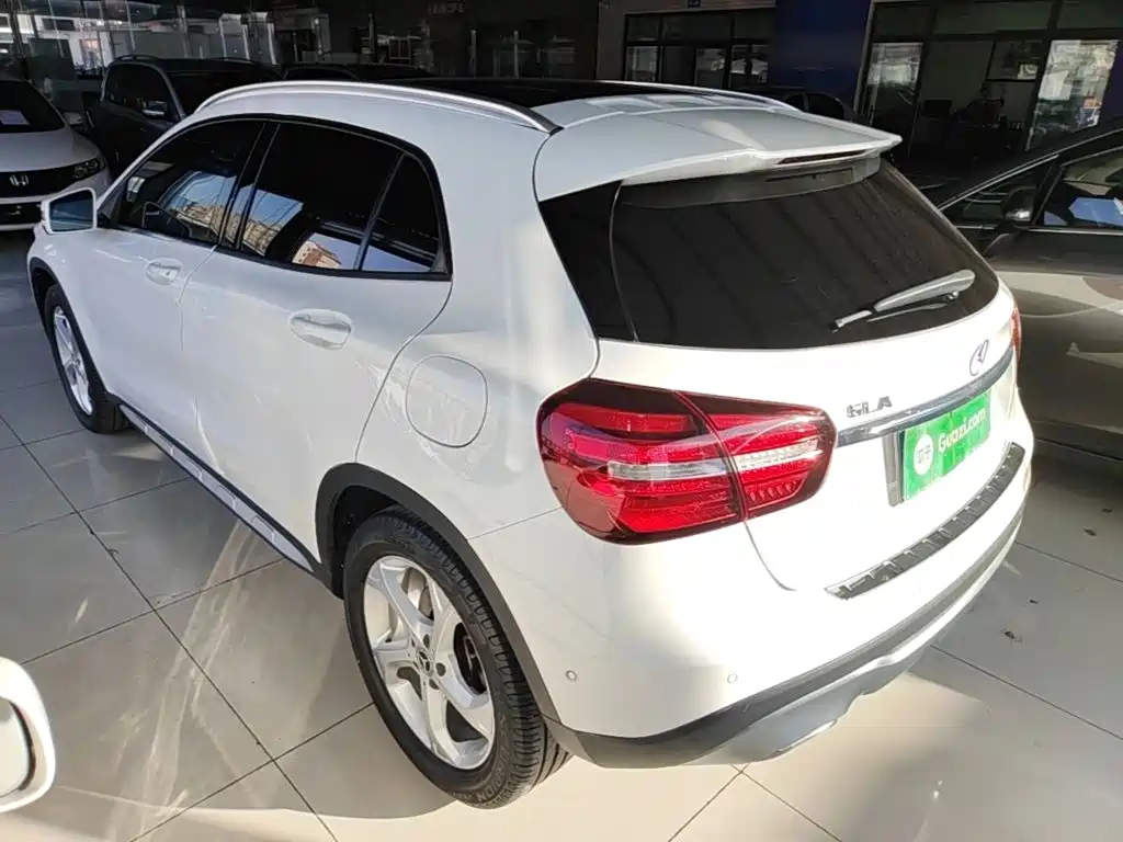 Mercedes-Benz GLA — фото 5