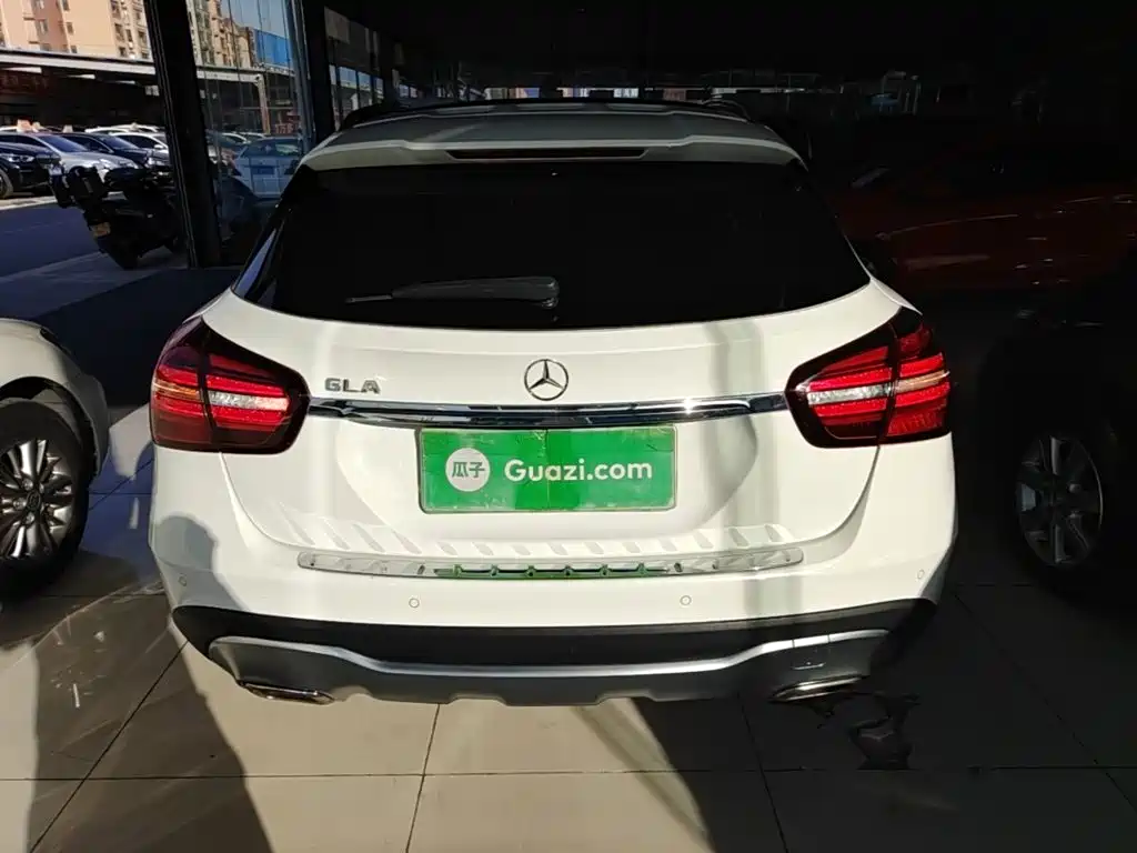 Mercedes-Benz GLA — фото 6