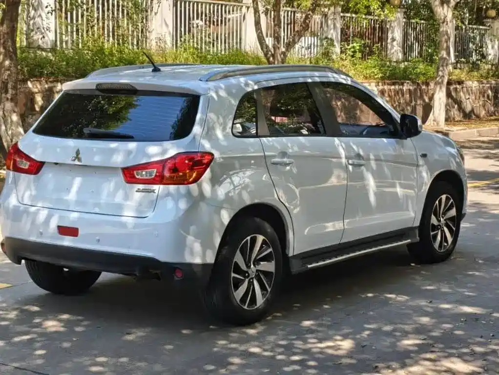 Mitsubishi ASX — фото 7