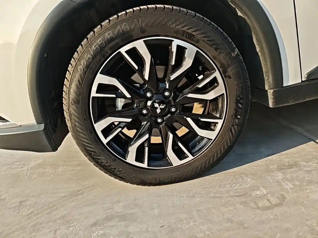 Mitsubishi Outlander — фото 23