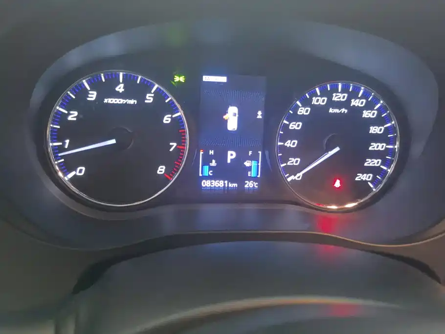 Mitsubishi Outlander — фото 14