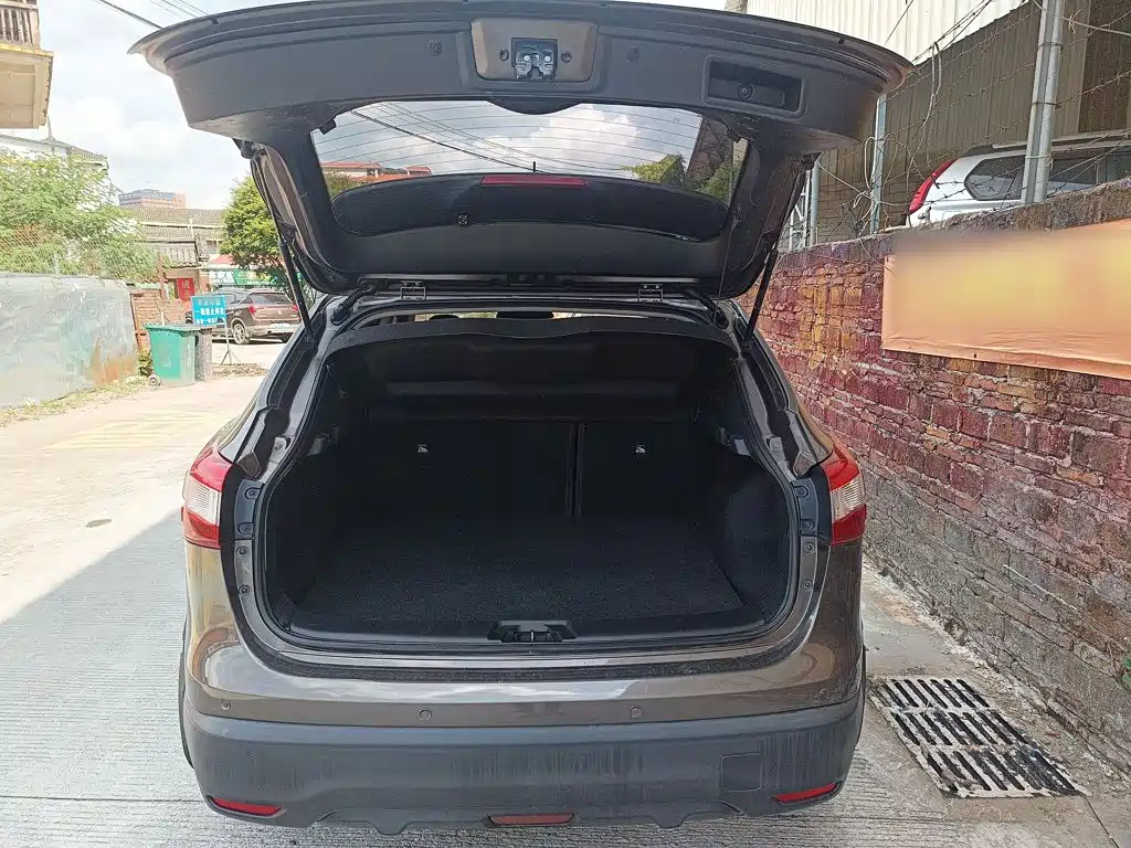 Nissan Qashqai — фото 19