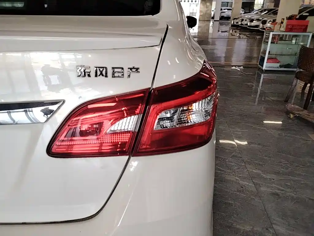 Nissan Sylphy — фото 8