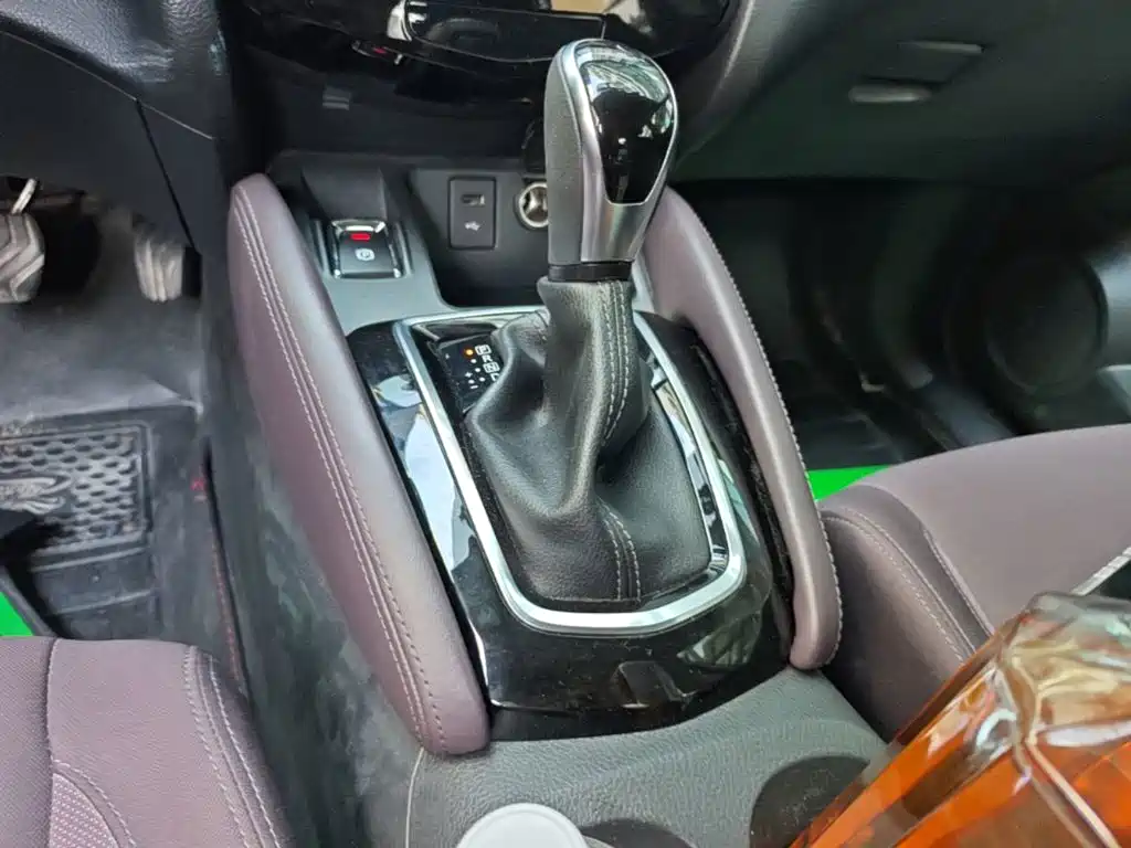 Nissan Qashqai — фото 14