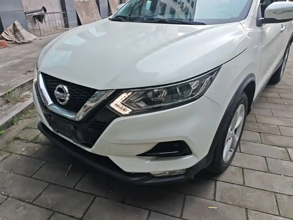 Nissan Qashqai — фото 24