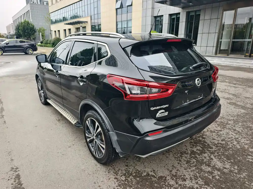 Nissan Qashqai — фото 6