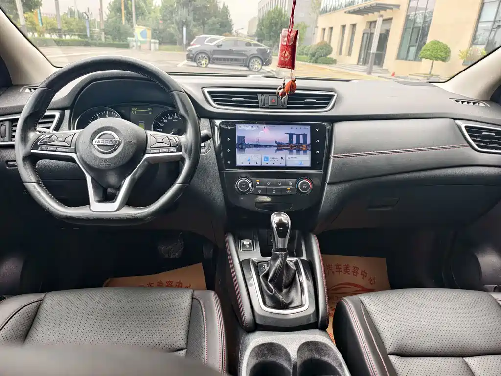 Nissan Qashqai — фото 9