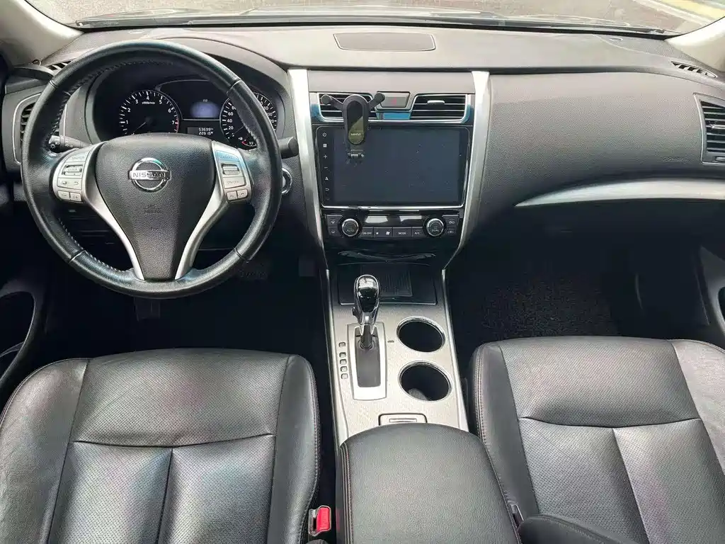 Nissan Teana — фото 4