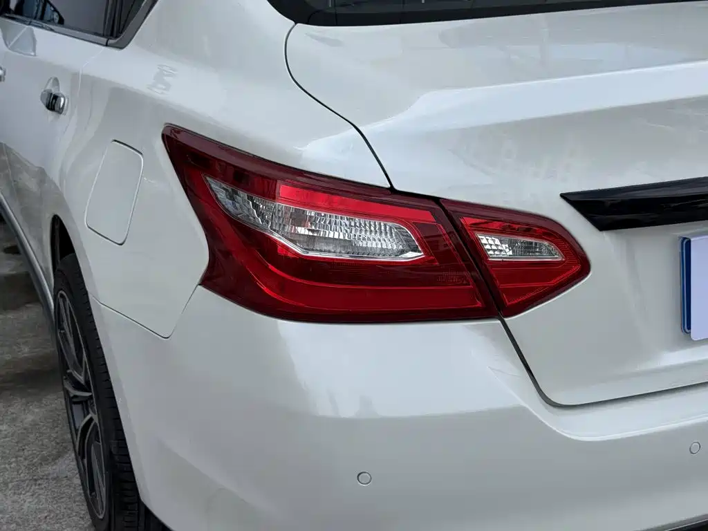 Nissan Teana — фото 15